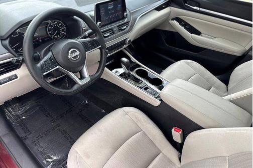 Garnet Pearl Metallic 2023 Nissan Altima 2.5 SV