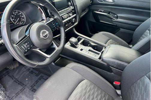 2022 Nissan Pathfinder SV 2WD