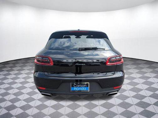 2018 Porsche Macan Base