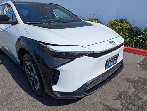 2023 Toyota bZ4X XLE