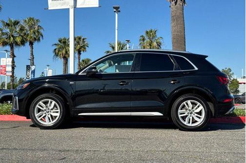 2022 Audi Q5 45 S line Premium