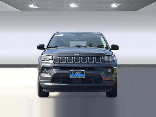 Granite Crystal Metallic Clearcoat 2022 Jeep Compass Latitude
