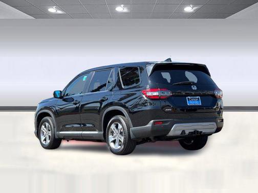 Crystal Black Pearl 2025 Honda Pilot EX-L