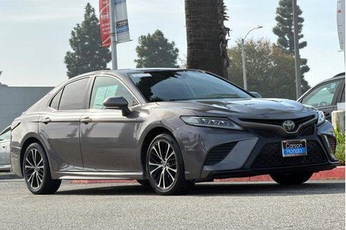 2019 Toyota Camry SE