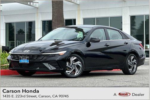 2024 Hyundai ELANTRA Limited