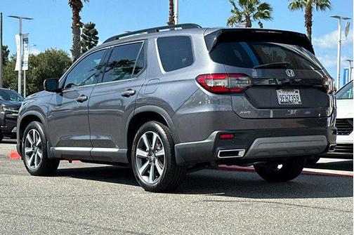 2023 Honda Pilot AWD Elite