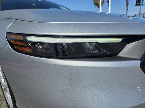 2025 Honda Accord LX 1.5T