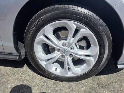 2025 Honda Accord LX 1.5T