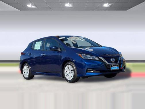 Deep Blue Pearl 2022 Nissan Leaf S 40 kWh