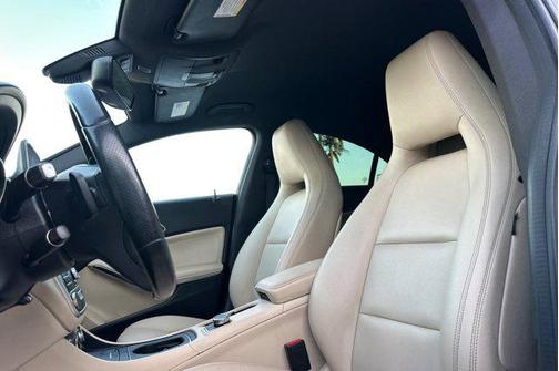 2017 Mercedes-Benz CLA 250 Base