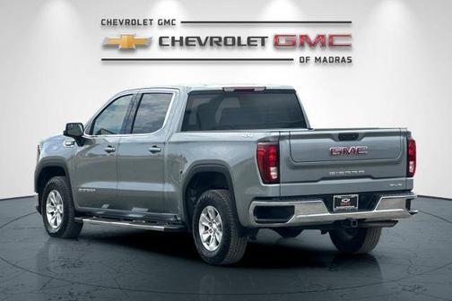 2025 GMC Sierra 1500 SLE