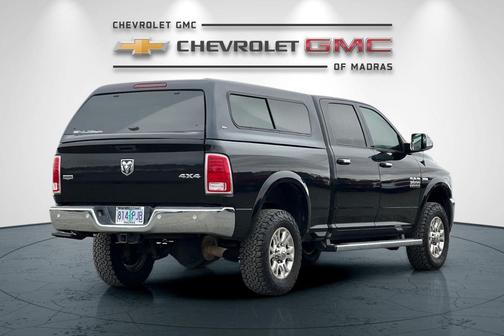 2017 RAM 3500 Laramie Crew Cab 4x4 6'4' Box