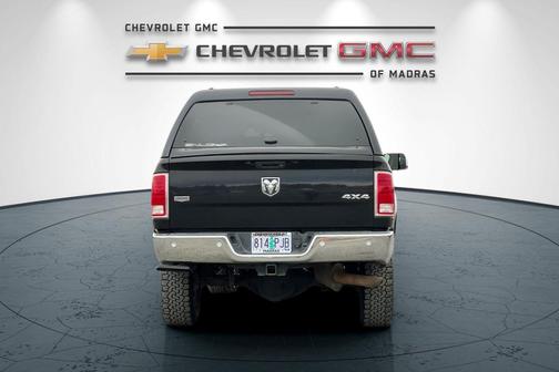 2017 RAM 3500 Laramie Crew Cab 4x4 6'4' Box