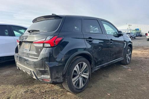 2024 Mitsubishi Outlander Sport SE