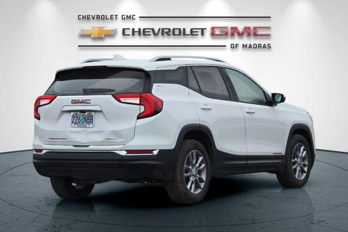 2022 GMC Terrain SLT