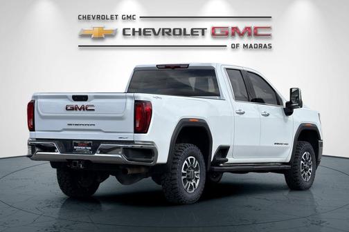 Summit White 2022 GMC Sierra 2500 SLT
