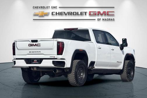 Summit White 2024 GMC Sierra 2500 AT4