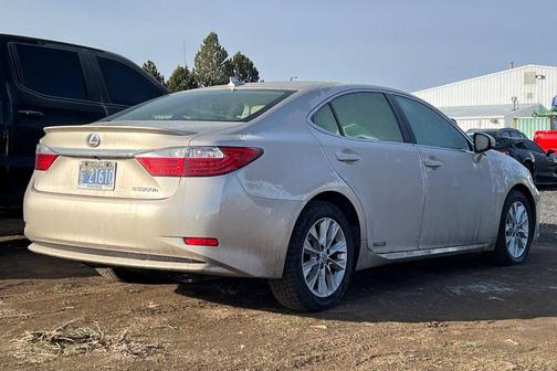 2013 Lexus ES 300h Base
