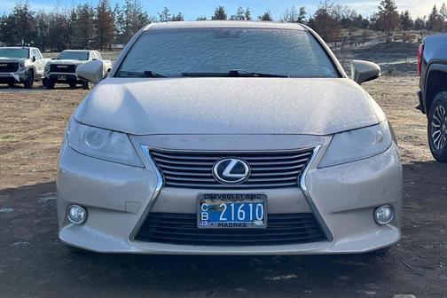 2013 Lexus ES 300h Base
