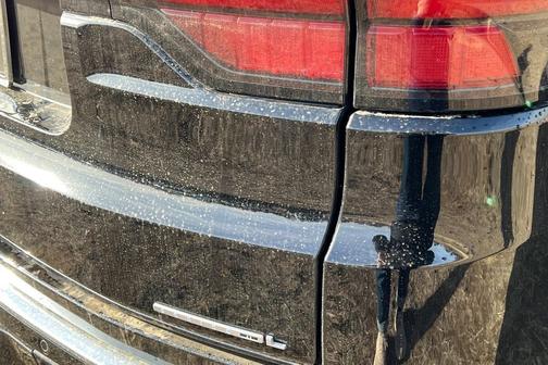 2023 Jeep Wagoneer L Series II 4x2