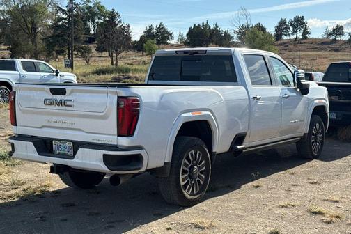 White Frost Tricoat 2024 GMC Sierra 3500 Denali