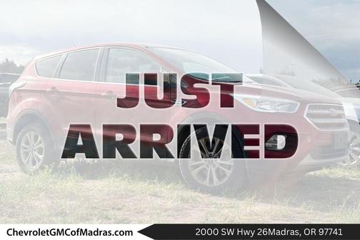 Ruby Red Metallic 2017 Ford Escape SE