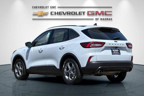 Silver Metallic 2025 Ford Escape ST-Line
