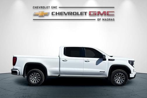 Summit White 2023 GMC Sierra 1500 AT4