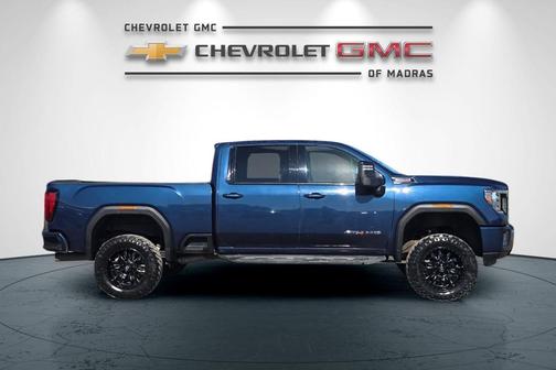2022 GMC Sierra 2500 AT4