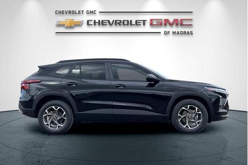 Mosaic Black Metallic 2026 Chevrolet Trax LT