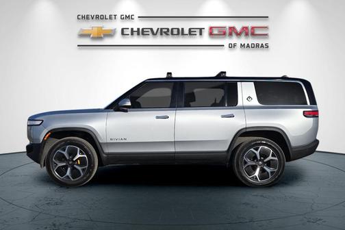 2023 Rivian R1S Adventure