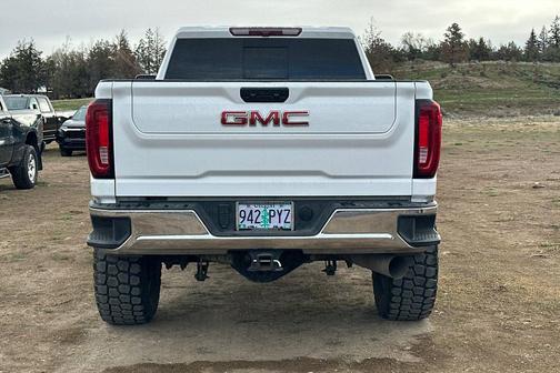 2022 GMC Sierra 3500 SLT