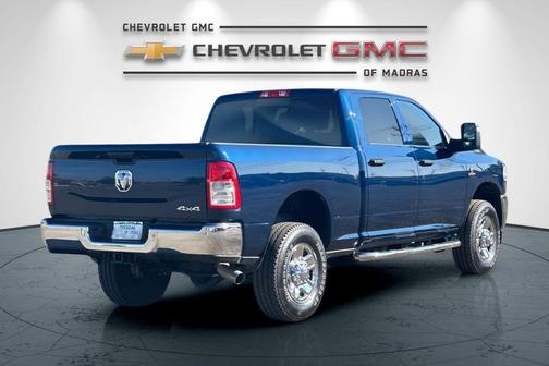 2023 RAM 2500 Tradesman Crew Cab 4x4 6'4' Box