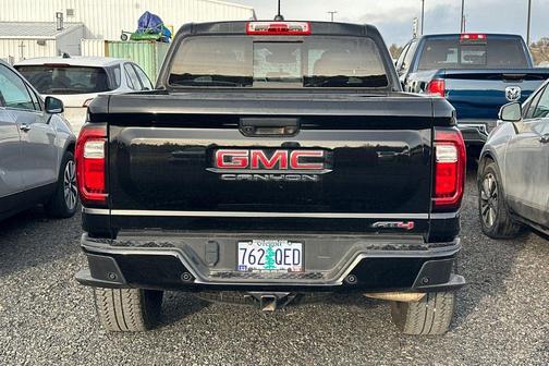 2024 GMC Canyon AT4