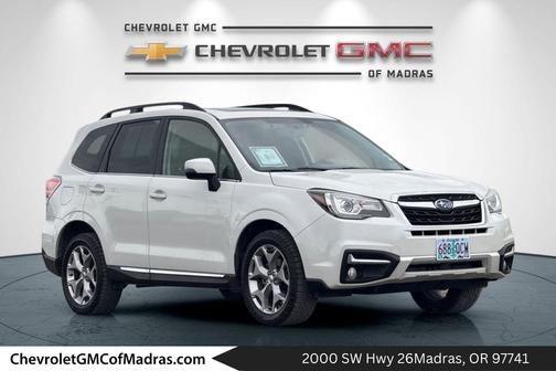 Crystal White Pearl 2018 Subaru Forester 2.5i Touring