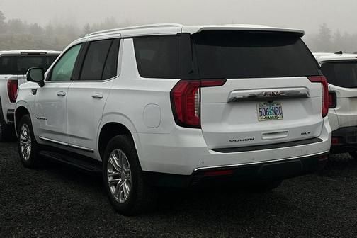 2022 GMC Yukon SLT