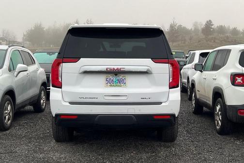 2022 GMC Yukon SLT