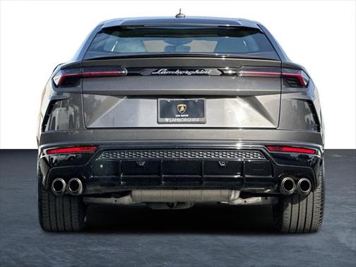 2021 Lamborghini Urus Base