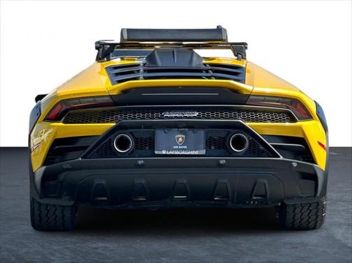 2023 Lamborghini Huracan Sterrato Base