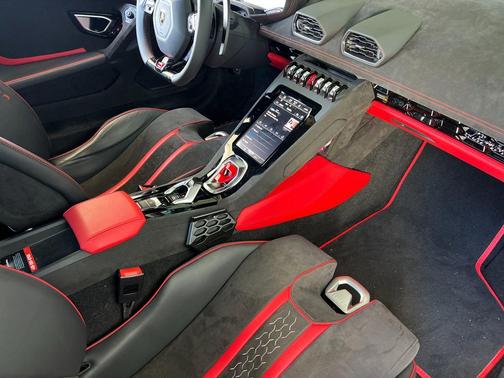 Grigio Titans Matte 2024 Lamborghini Huracan Tecnica Selezione CPO