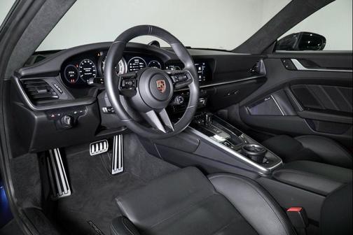 Gentian Blue Metallic 2022 Porsche 911 Turbo S
