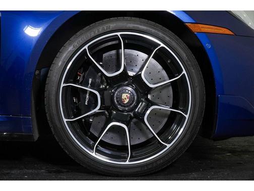 Gentian Blue Metallic 2022 Porsche 911 Turbo S