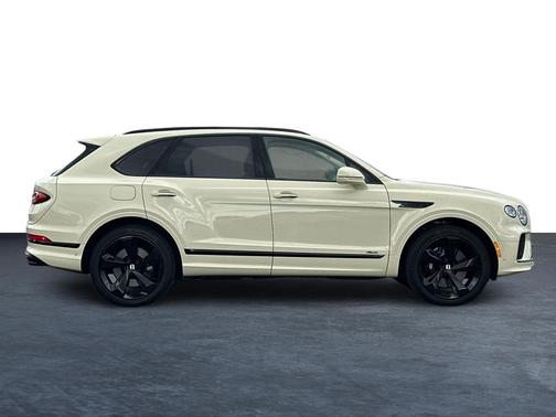 2025 Bentley Bentayga V8
