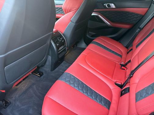 2023 BMW X6 M Base (A8)