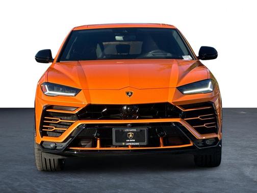 2021 Lamborghini Urus Graphite Capsule