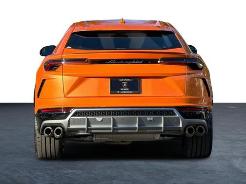 2021 Lamborghini Urus Graphite Capsule