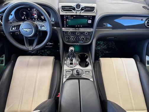 2022 Bentley Bentayga V8