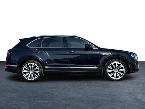 2022 Bentley Bentayga V8