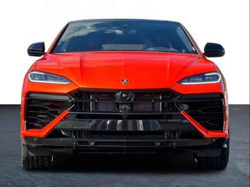 2025 Lamborghini Urus SE