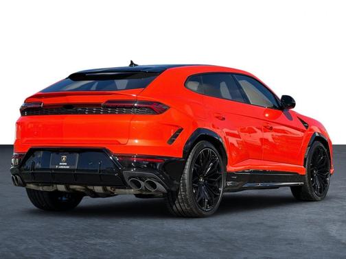 2025 Lamborghini Urus SE